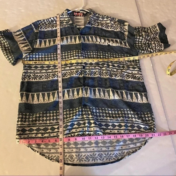 Vintage 90s Tribes Printed Rayon Button Down Shirt Womens Unisex Medium Blue - Picture 10 of 11